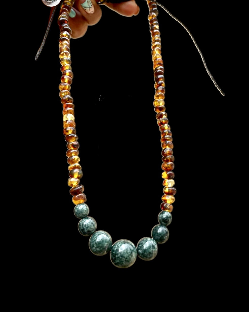 Guatemalan Jaguar Jade & Ćmbar Necklace - Precious Mayan Jewelry - Precolombian Style