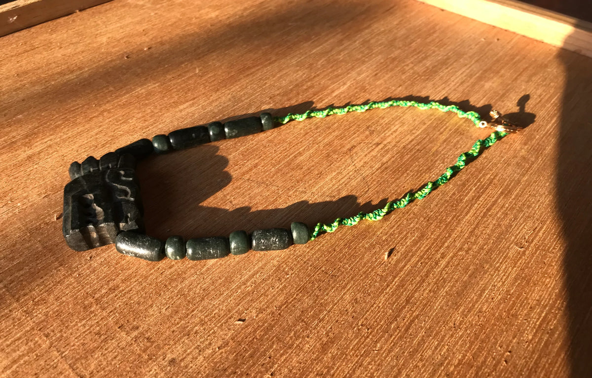 Quetzalcóatl, Kukulkan, feathered snake pendant like ancient Guatemalan jade style, serpentine stone and green macramé necklace, Aztec Mayan jewelry precolombian style