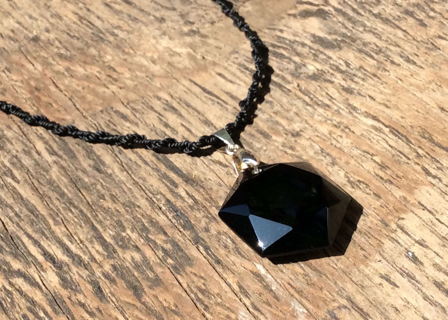 Mexican Black Obsidian pendant Hexagonal gemstone - POWERFUL volcanic Crystal protection & révélation