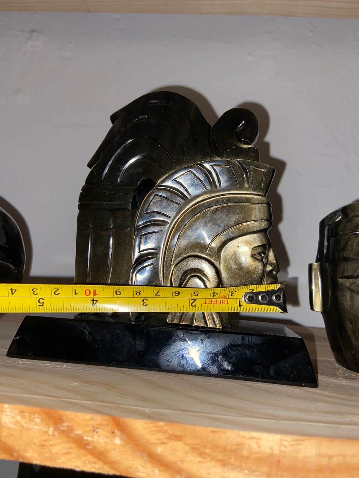Cuauhtemoc carved in golden obsidian, pre-Colombian pre-Hispanic sculpture, Mexican decoration collection