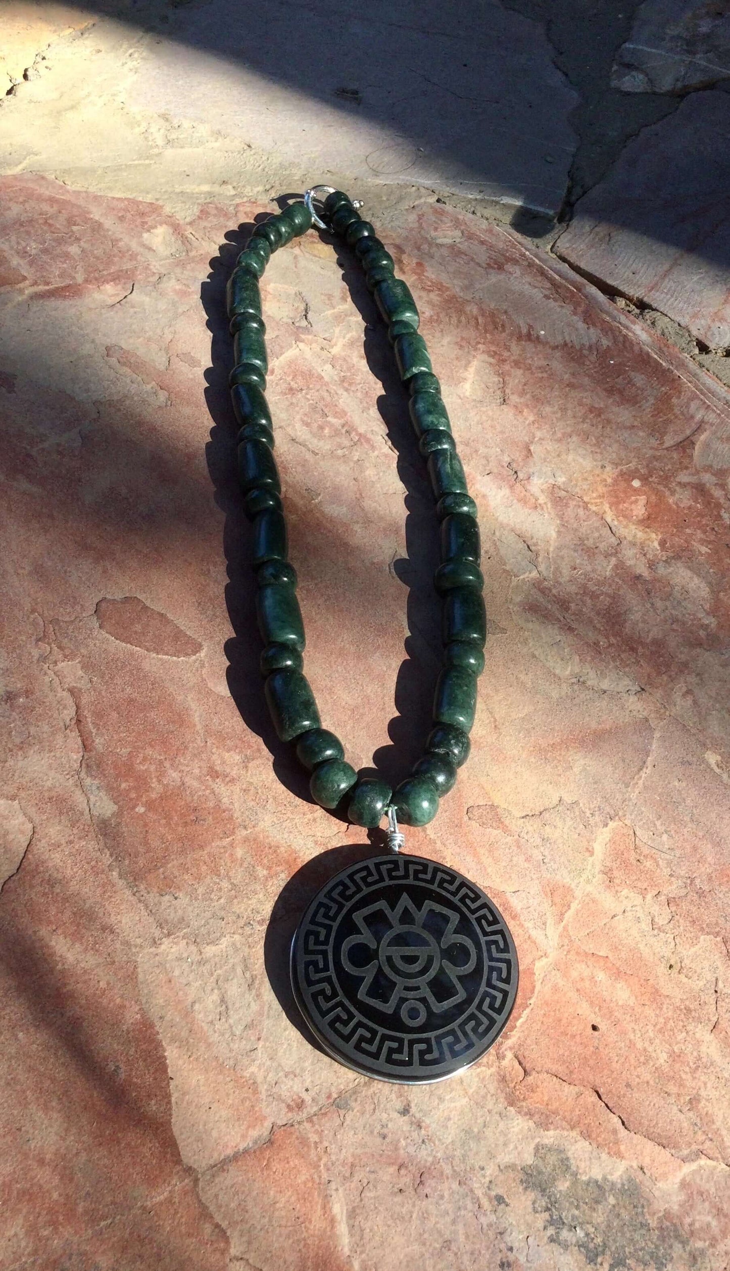 Pendentif Vie-Mort gravé en Obsidienne - Bijoux précolombiens mexicains