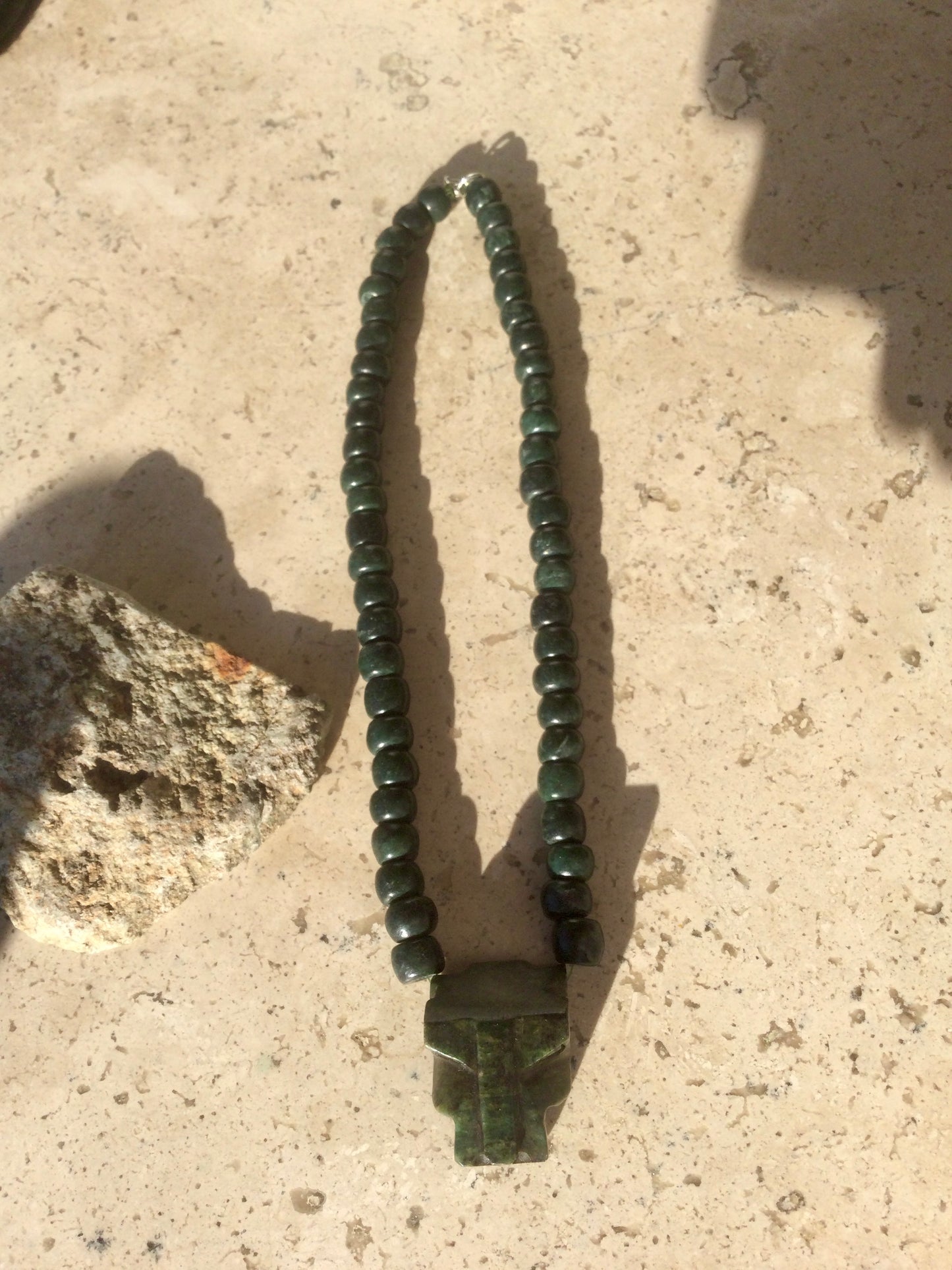 Colgante de Jaguar, collar de cuentas de jade guatemalteco, piedra serpentina - Joyería Maya, Cultura Precolombina Mexicana