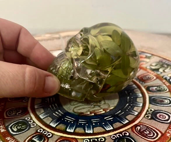 Miniature Handcrafted Resin Skull with Sacred plant inclusion - Unique Decoration 7cm (2,75”)