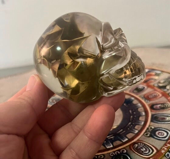 Miniature Handcrafted Resin Skull with Sacred plant inclusion - Unique Decoration 7cm (2,75”)
