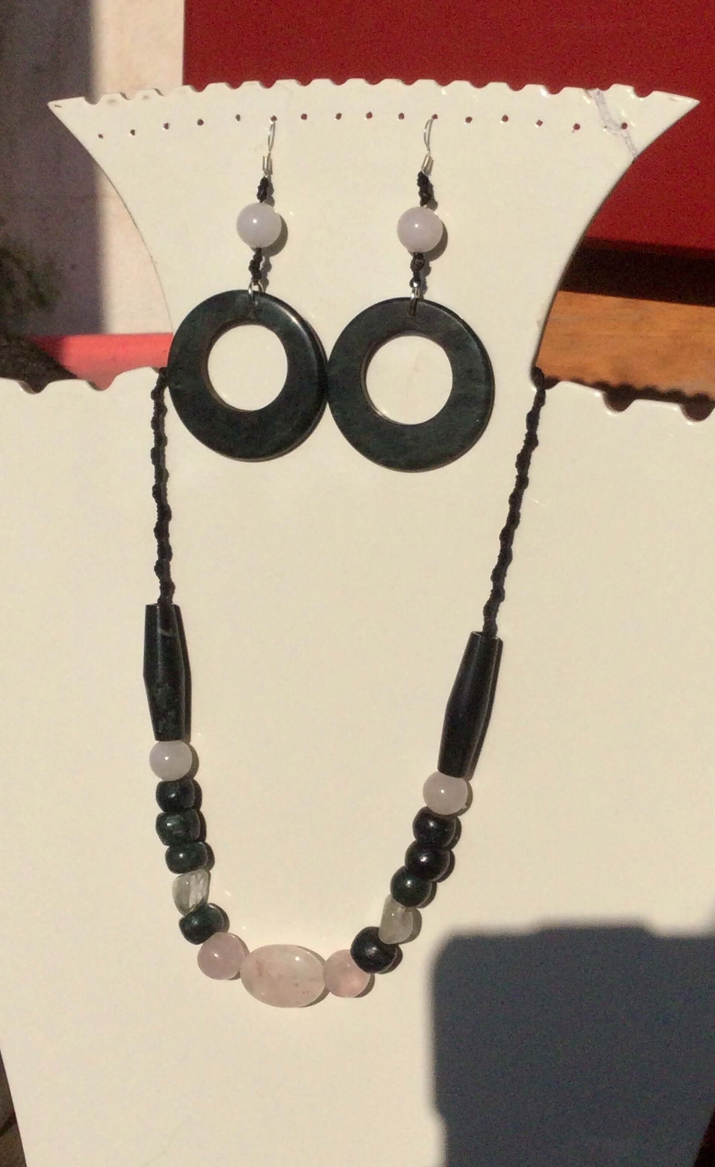 Set Guatemalan Jade beads Style Jewelry - Dark Green Serpentine and Rose Quartz Necklace - Hoop Earrings