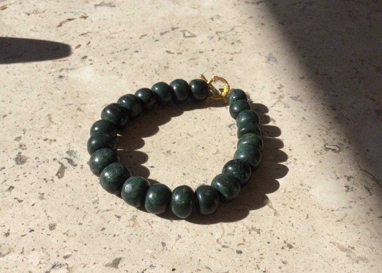 guatemalan jade beads bracelets mayan serpentine jewelry