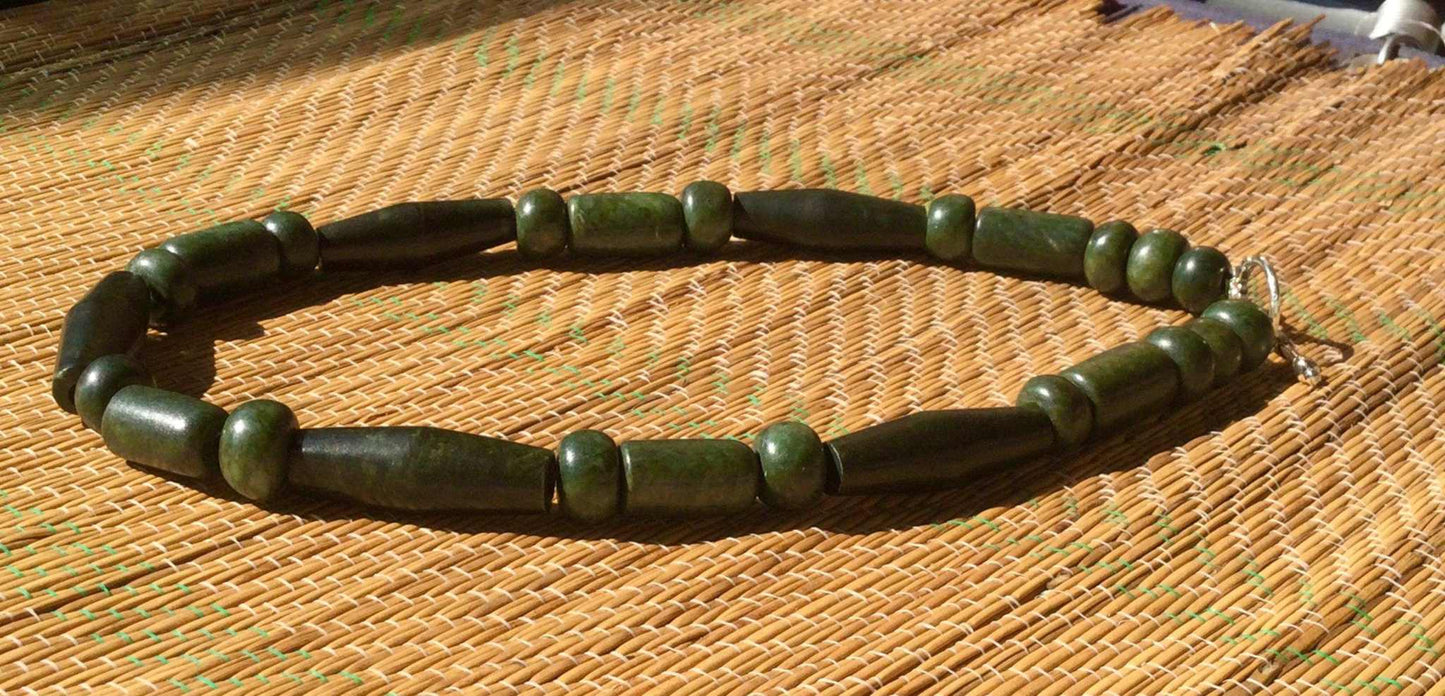 dark green guatemalan jade serpentine beads bracelet - unique jewelry