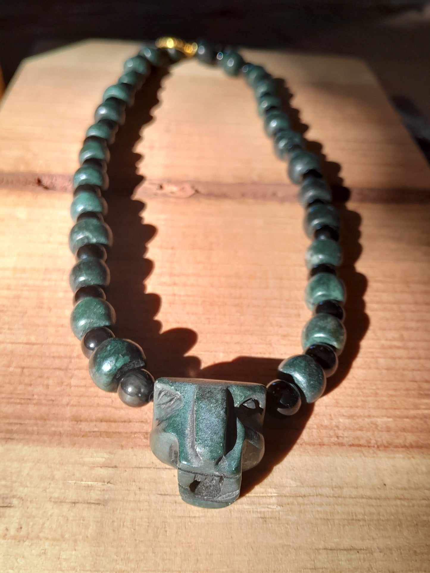 Jaguar Pendant Guatemalan jade beads necklace style, obsidian & serpentine stone - Mayan Jewelry, Mexican precolombian Culture