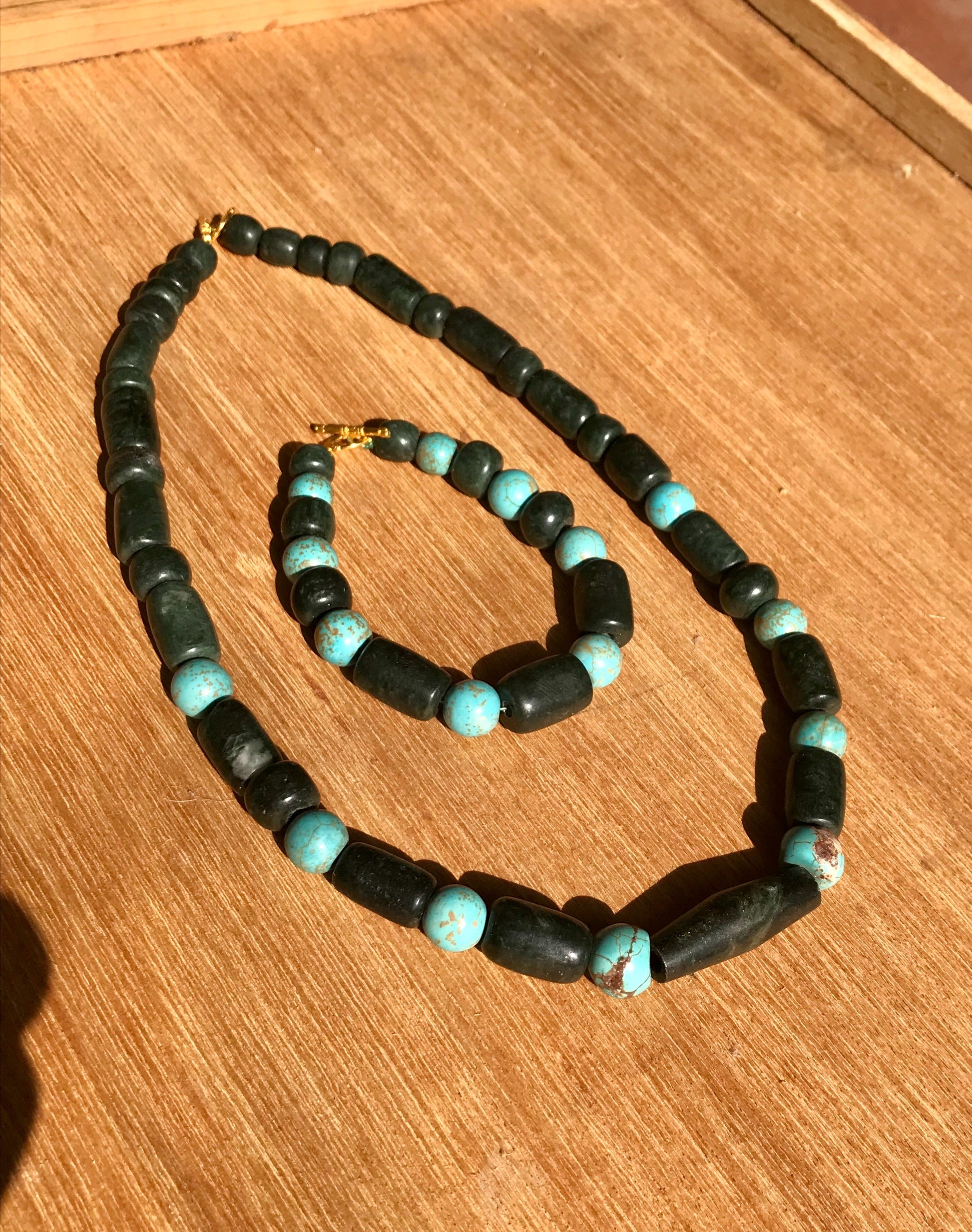 Mayan Jewelry Set like Ancient Guatemalan Jade style with serpentine & turquoise beads - Precolombian style necklace and bracelet