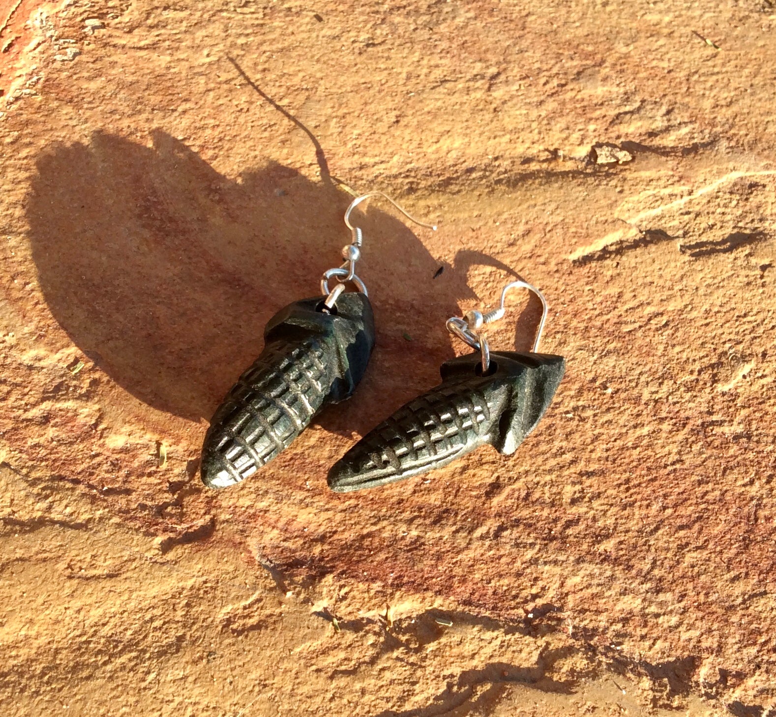 Nature-Inspired Jewelry: Corn Plant Earrings Featuring Serpentine Stone, Guatemalan Jade style – Embrace Emotional Healing, Spiritual Growth, and Creativity