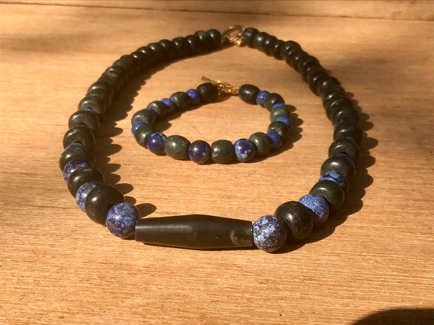 Mayan Jewelry Set like Ancient Guatemalan Jade style with serpentine & lapis lazuli beads - Precolombian style necklace and bracelet