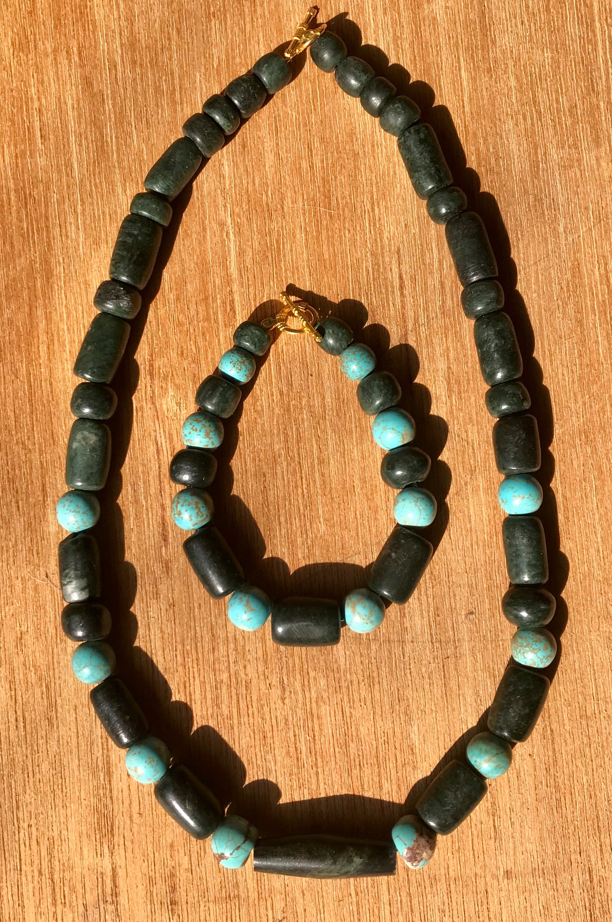Mayan Jewelry Set like Ancient Guatemalan Jade style with serpentine & turquoise beads - Precolombian style necklace and bracelet