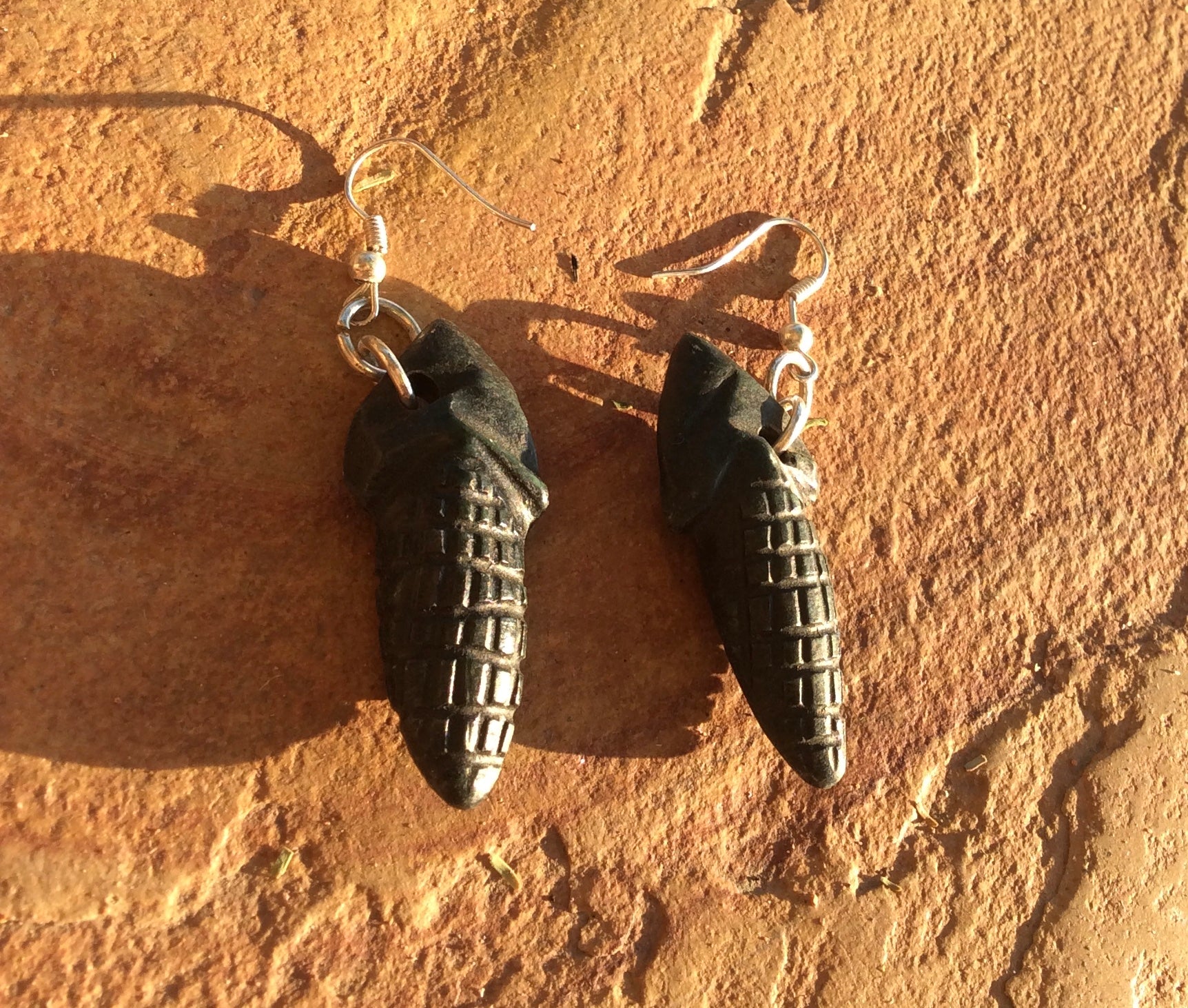 Nature-Inspired Jewelry: Corn Plant Earrings Featuring Serpentine Stone, Guatemalan Jade style – Embrace Emotional Healing, Spiritual Growth, and Creativity