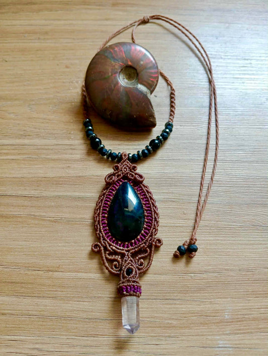 Red Macramé necklace with velvet Obsidian pendant & crystal Quartz  - Mexican Handmade - Protection, revelation & purification (Copia) (Copia) (Copia)