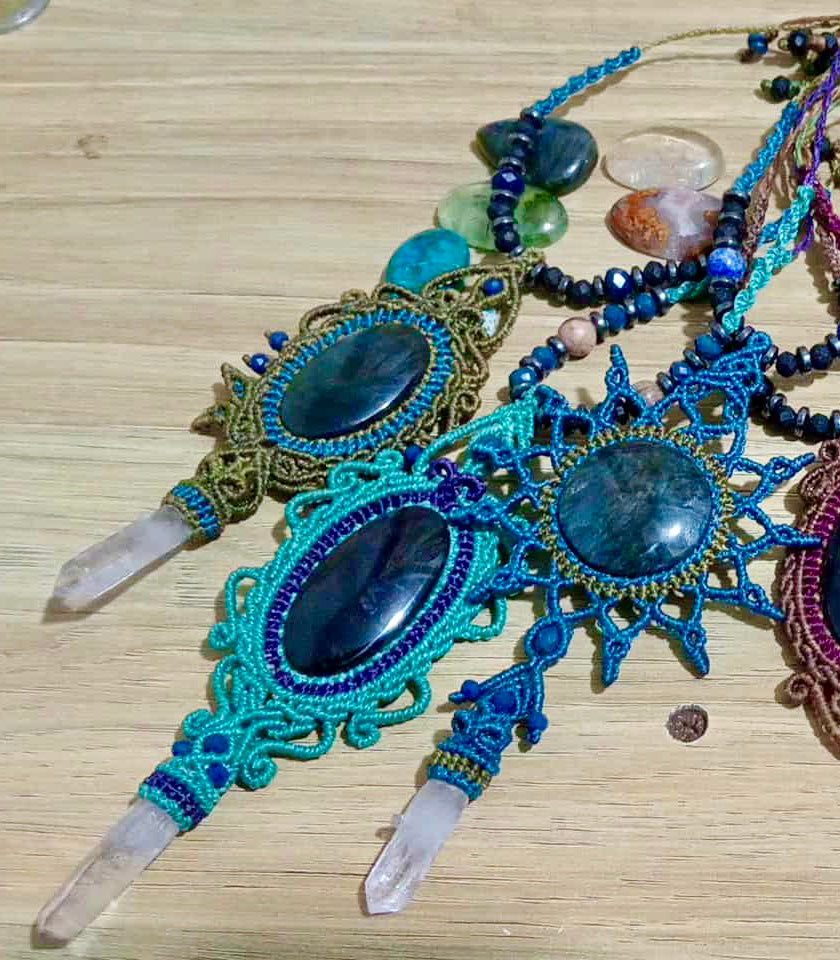 Red Macramé necklace with velvet Obsidian pendant & crystal Quartz  - Mexican Handmade - Protection, revelation & purification