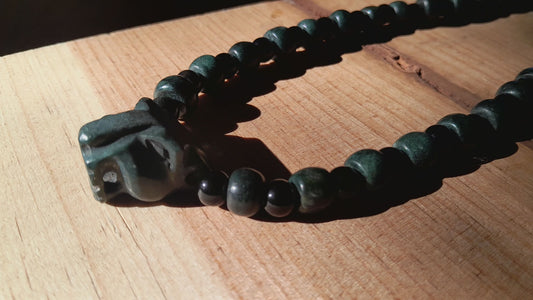 Jaguar Pendant Guatemalan jade beads necklace style, obsidian & serpentine stone - Mayan Jewelry, Mexican precolombian Culture