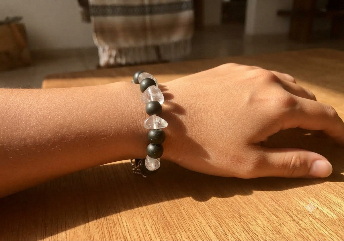 Collier de perles de jade guatémaltèque vert foncé - Bijoux mayas avec perles turquoise, symbole Om avec bracelet disponible