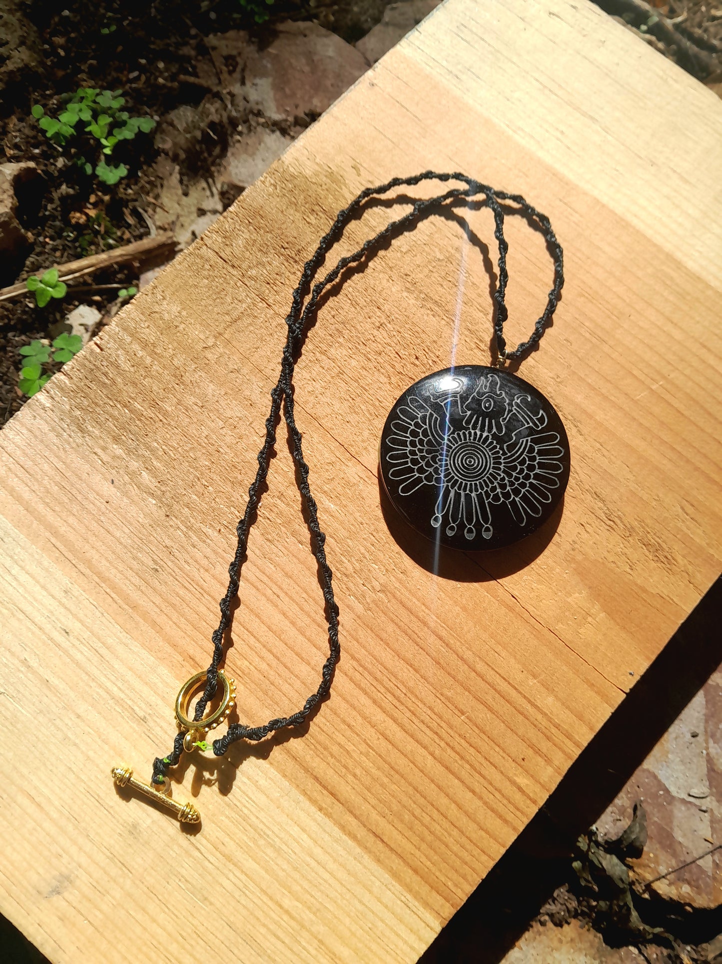 Aztec Eagle Anhänger, geschnitzt aus schwarzem Obsidian Stein mexikanischer Schmuckversorgungen