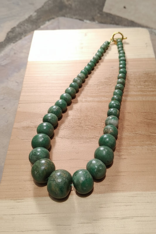 Guatemalan Jade crescent Beads Necklace - Guatemalan Jadeite, Guatemalita Jewelry Precolombian style
