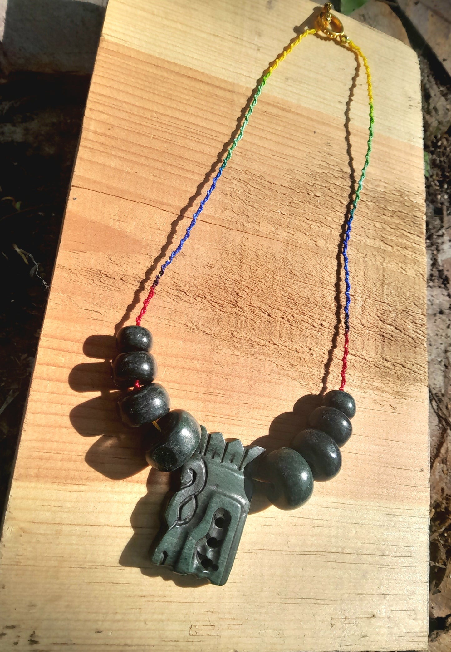 Quetzalcóatl, Kukulkan, feathered snake  pendant necklace like ancient Guatemalan jade style, serpentine stone and green macramé necklace, Mexican Aztec Mayan jewelry precolombian style