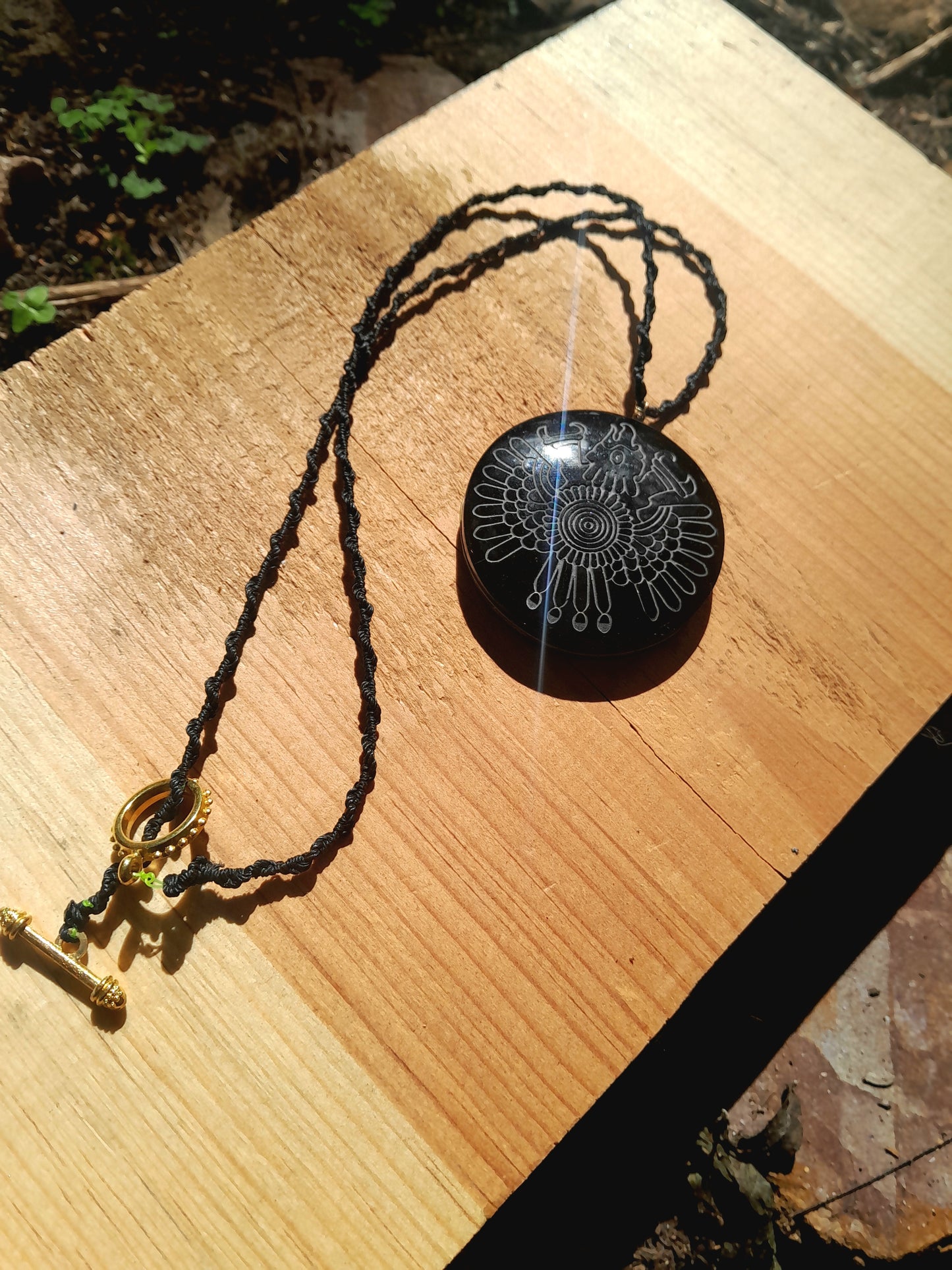 Aztec Eagle Anhänger, geschnitzt aus schwarzem Obsidian Stein mexikanischer Schmuckversorgungen