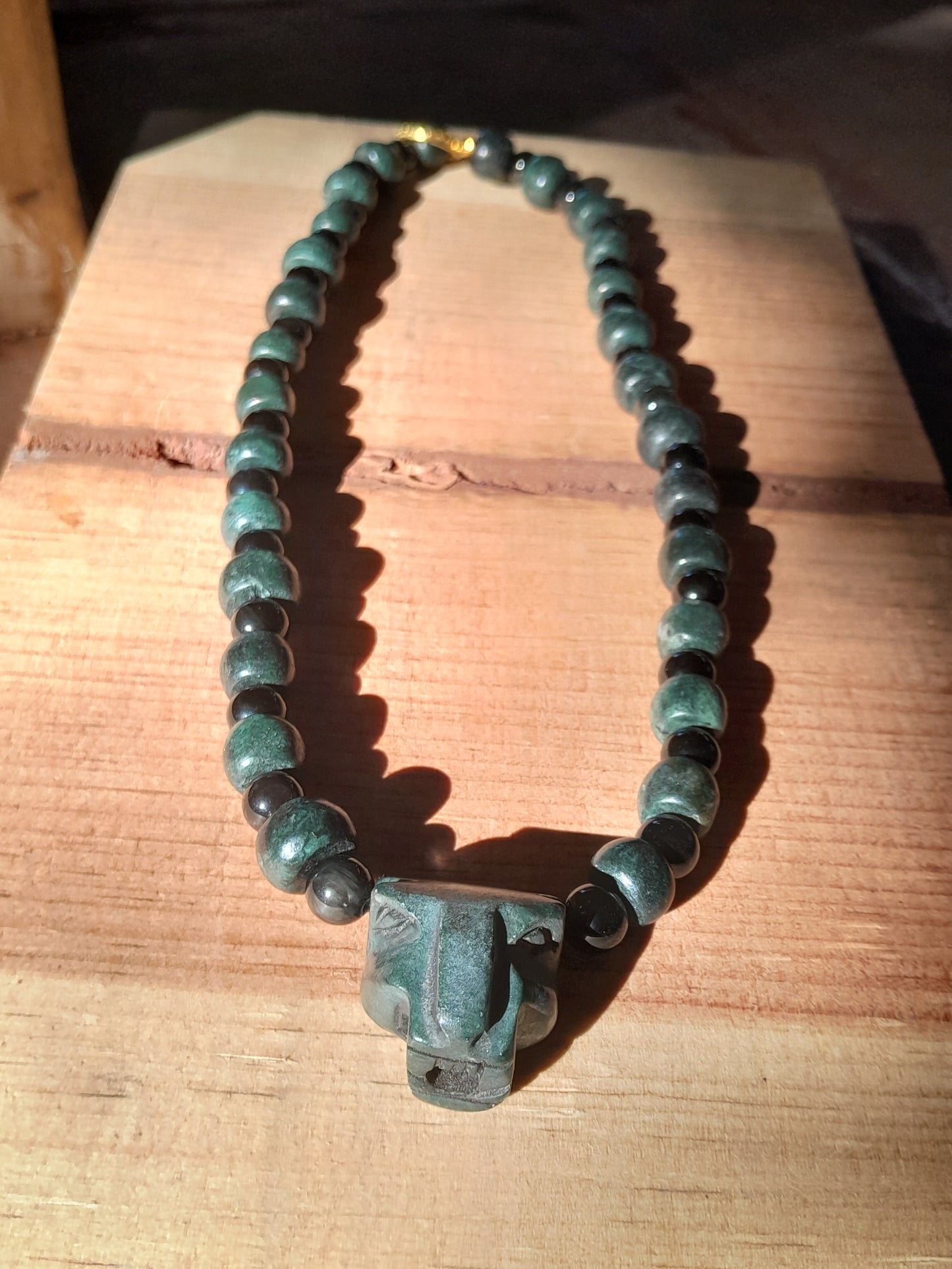 Jaguar Pendant Guatemalan jade beads necklace style, obsidian & serpentine stone - Mayan Jewelry, Mexican precolombian Culture
