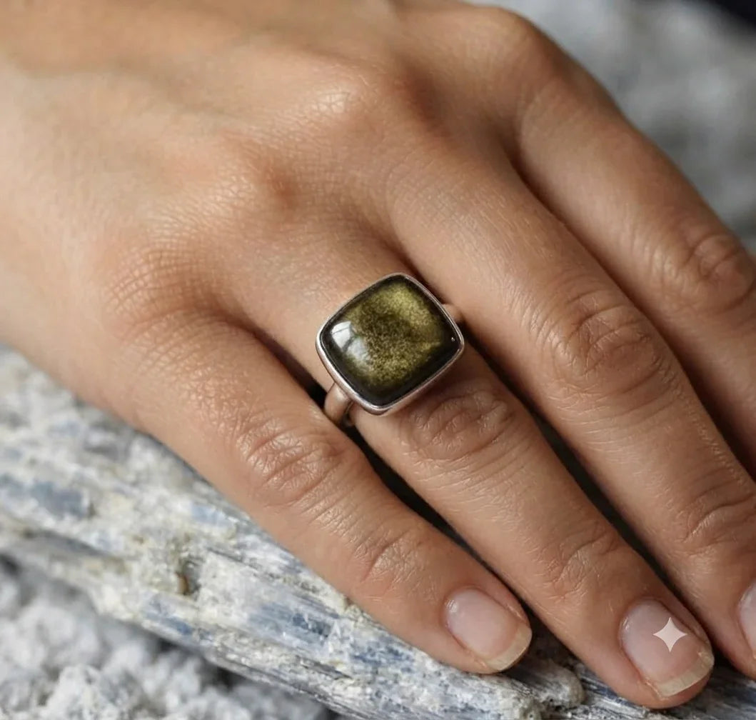 Anillo cuadrado de obsidiana dorada – Engaste ajustable de plata de alpaca | Joyería artesanal mexicana