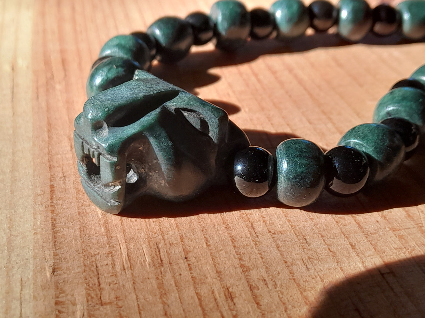Jaguar Pendant Guatemalan jade beads necklace style, obsidian & serpentine stone - Mayan Jewelry, Mexican precolombian Culture